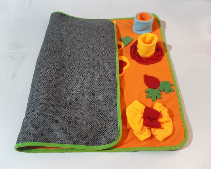 Interactive Snuffle Mat for Dogs - Frying Pan Feast
