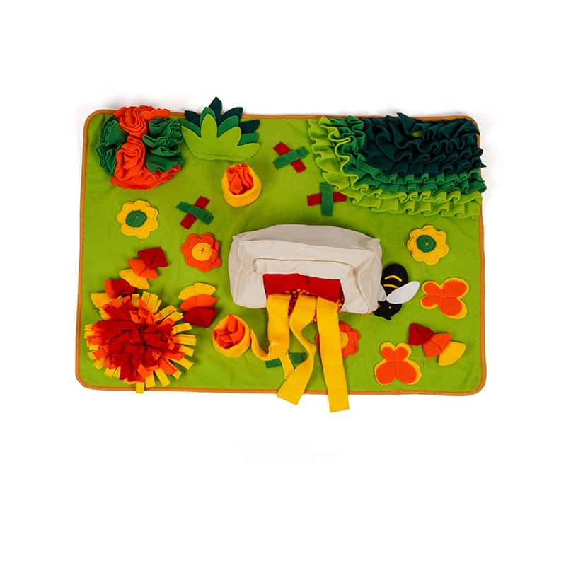 Interactive Snuffle Mat for Dogs - Garden Camping